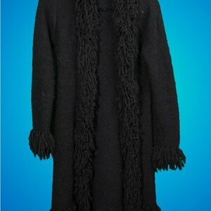 Elegant Black Cape with Textured Fringe and High Collar